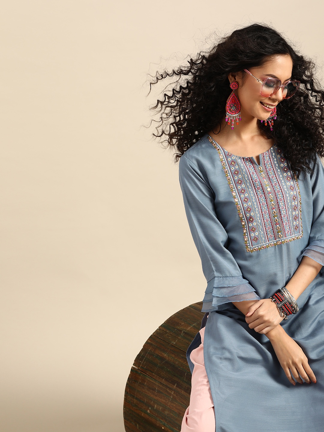 

Varanga Women Blue & Off White Ethnic Motifs Yoke Design Kurta