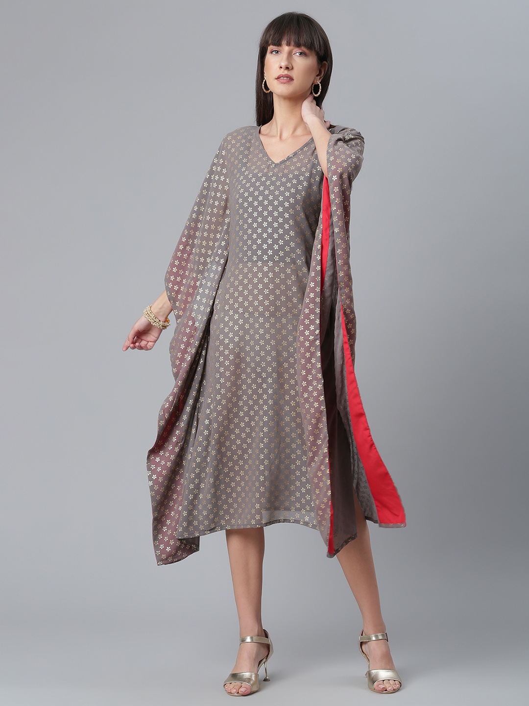 

Ahalyaa Women Grey & Golden Ethnic Motifs Printed Flared Sleeves Kaftan Kurta