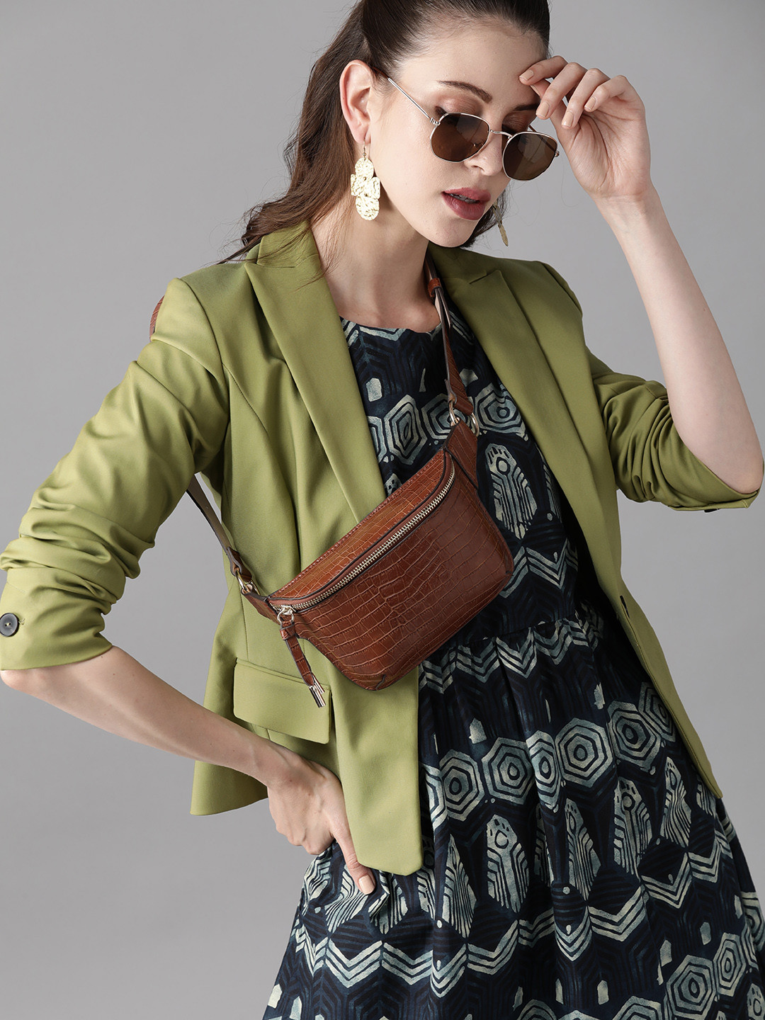 

Indo Era Women Navy Blue & Green Printed Kurta with Palazzos