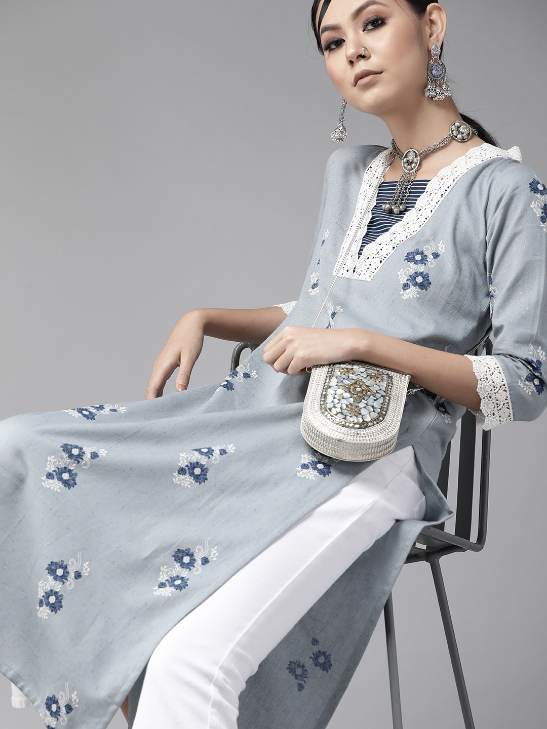 

Indo Era Women Grey & Navy Blue Ethnic Motifs Printed Straight Kurta