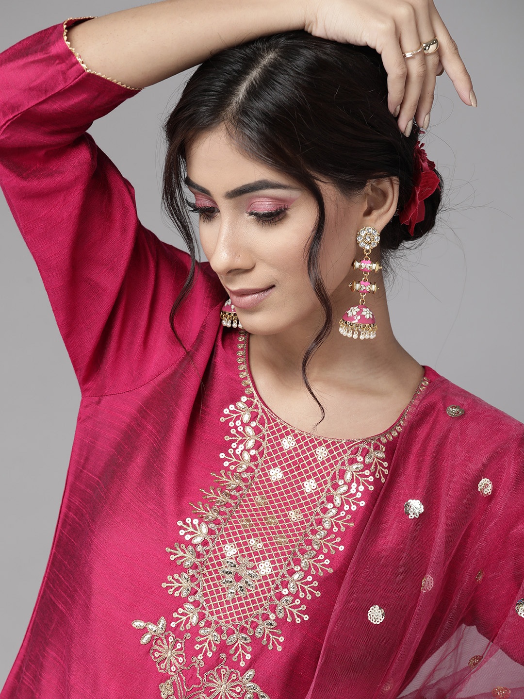 

Varanga Pretty Magenta Yoke Design Kurta Set