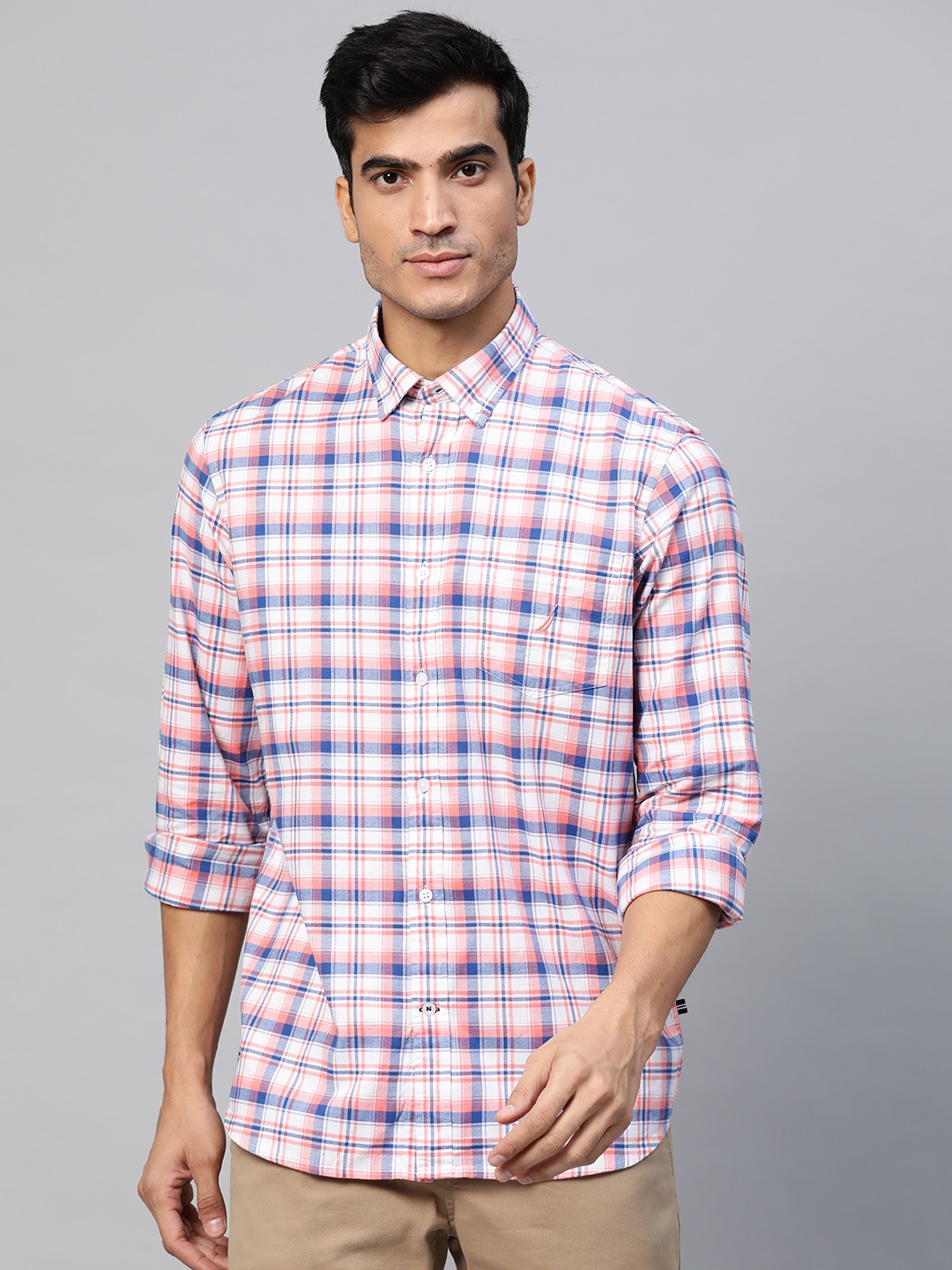 

Nautica Men Peach-Coloured & Blue Checked Classic Fit Casual Shirt