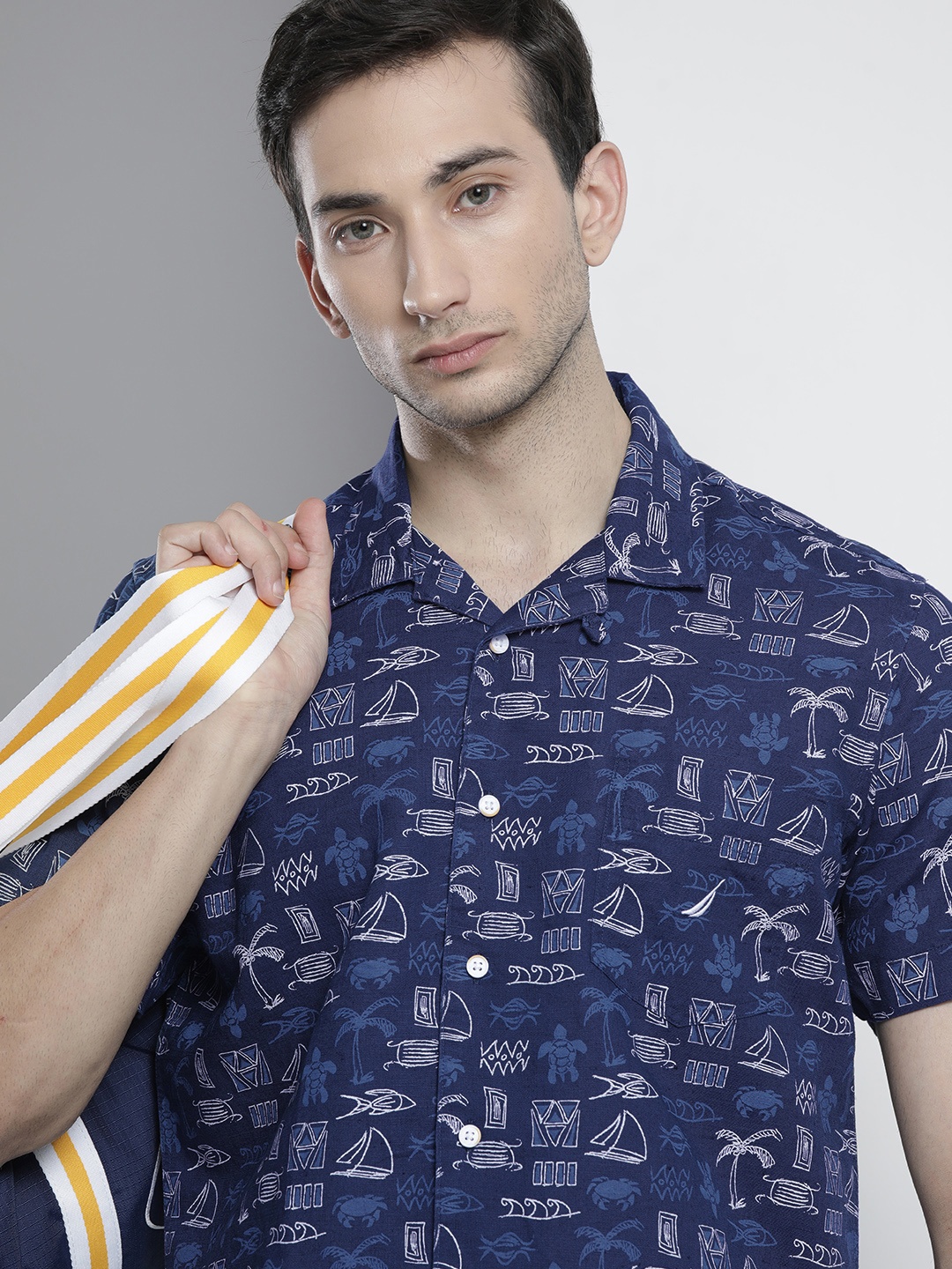 

Nautica Men Navy Blue & White Classic Fit Printed Casual Linen-Cotton Shirt