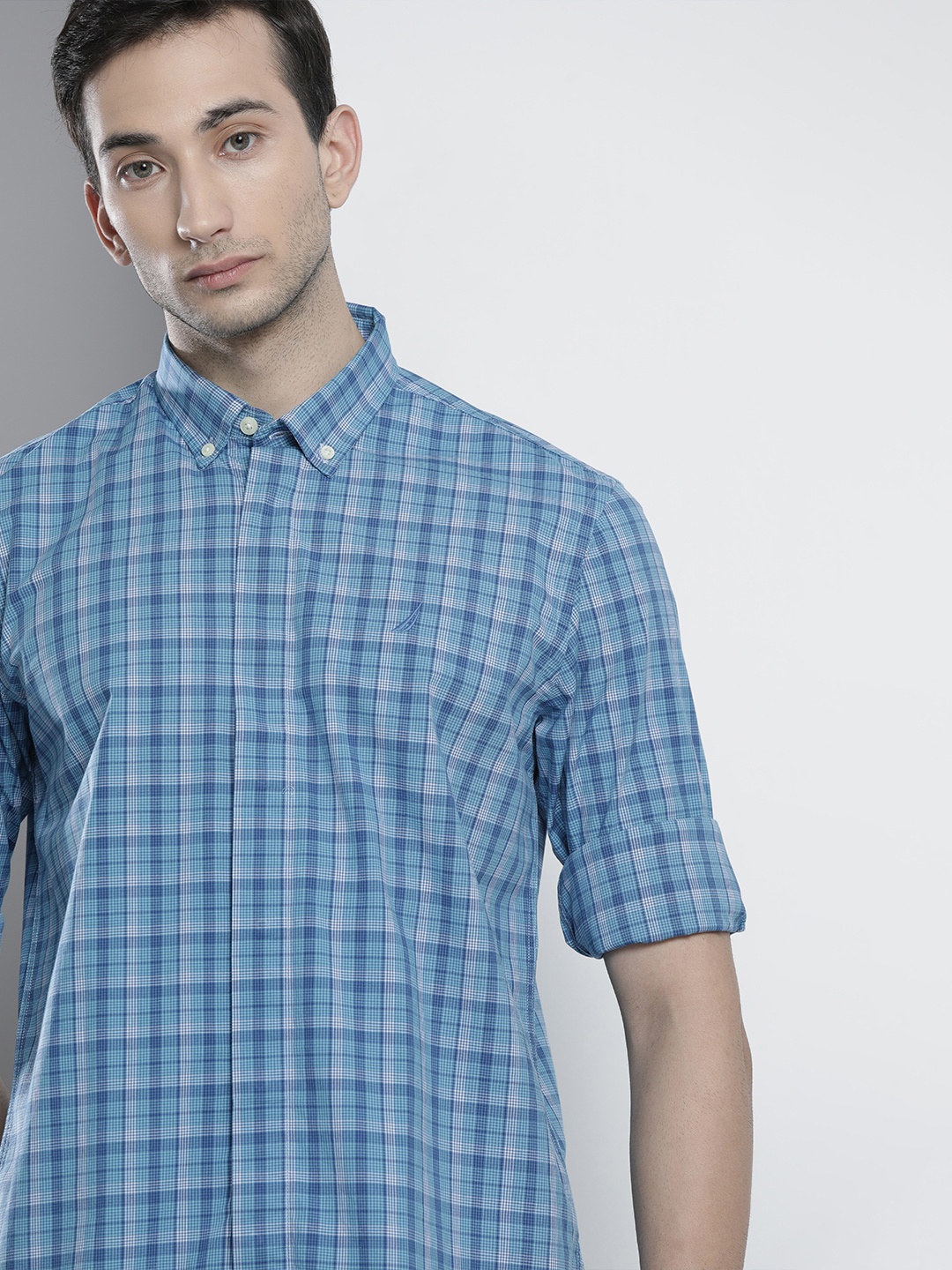 

Nautica Men Blue & White Classic Fit Checked Casual Shirt