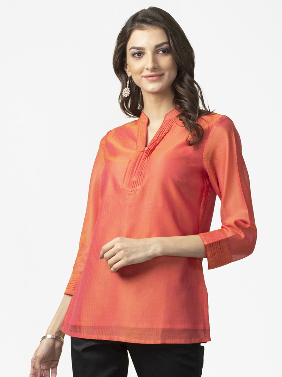 

Fabindia Women Orange & Pink Dual Toned Self Striped Straight Kurti
