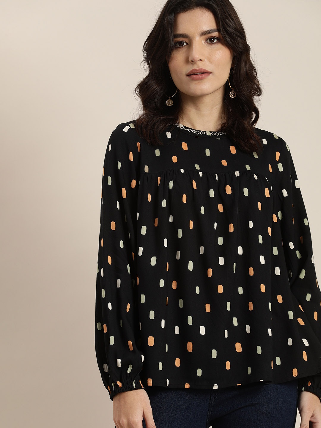 

all about you Black & White Geometric Printed Blouson Top