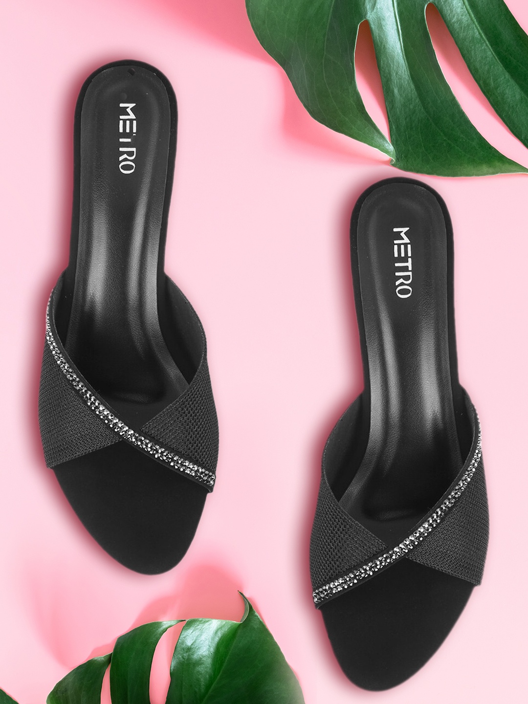 

Metro Women Black Embellished Kitten Heels