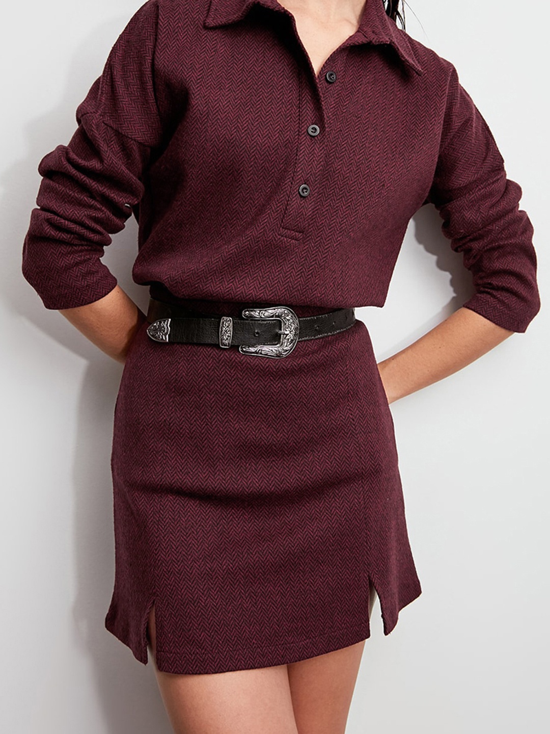 

Trendyol Women Burgundy Chevron Patterned Pencil Skirt