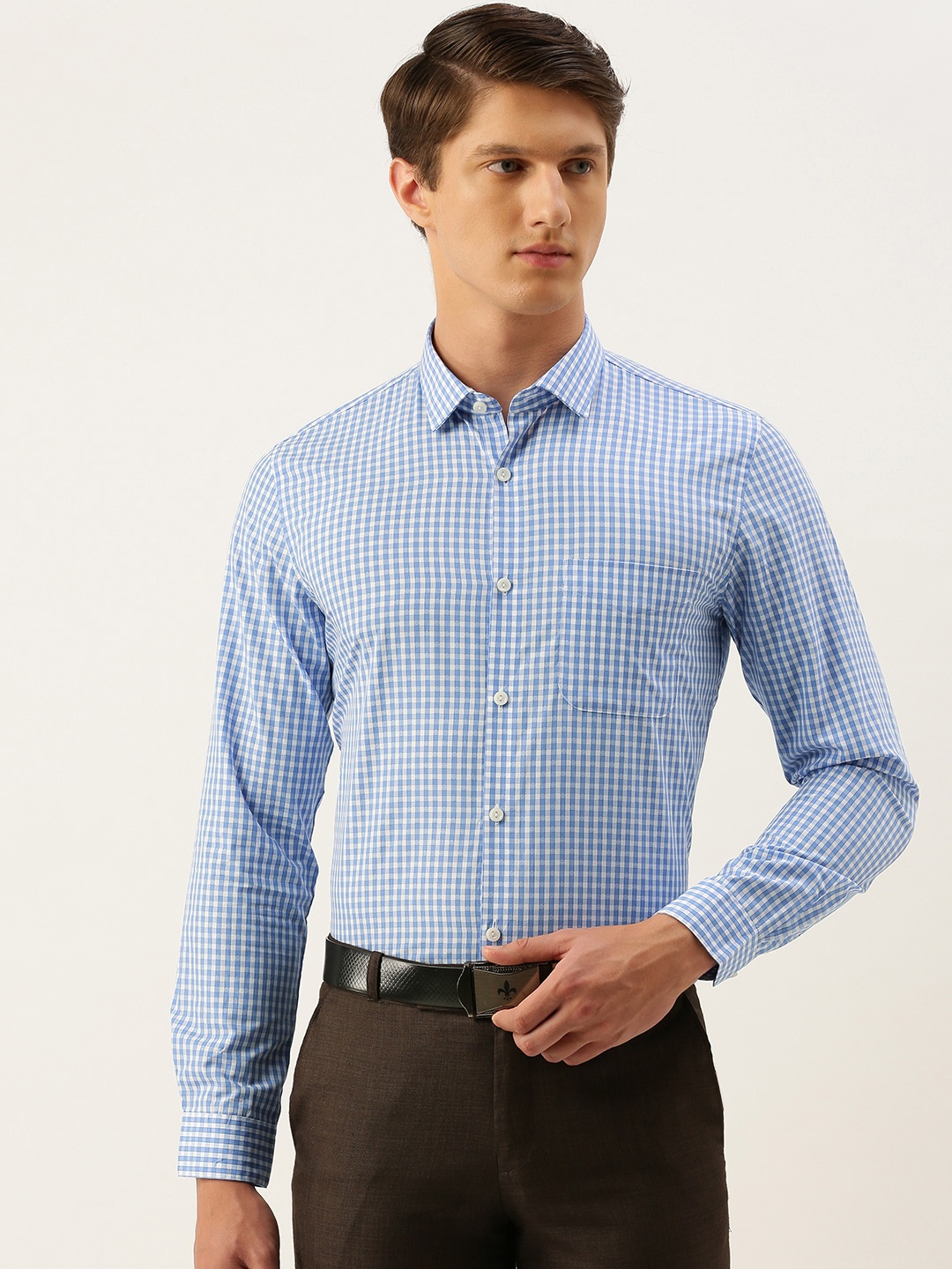 

Peter England Men Blue & White Slim Fit Checked Formal Shirt