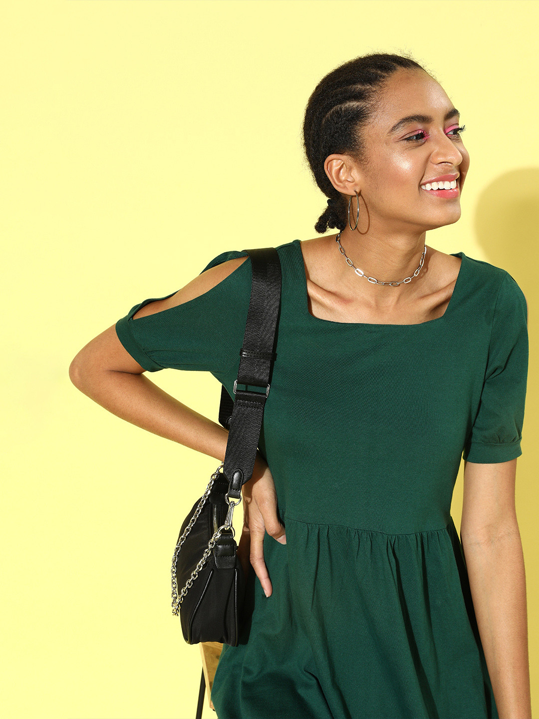 

DressBerry Women Green Solid Puff Sleeves Dress