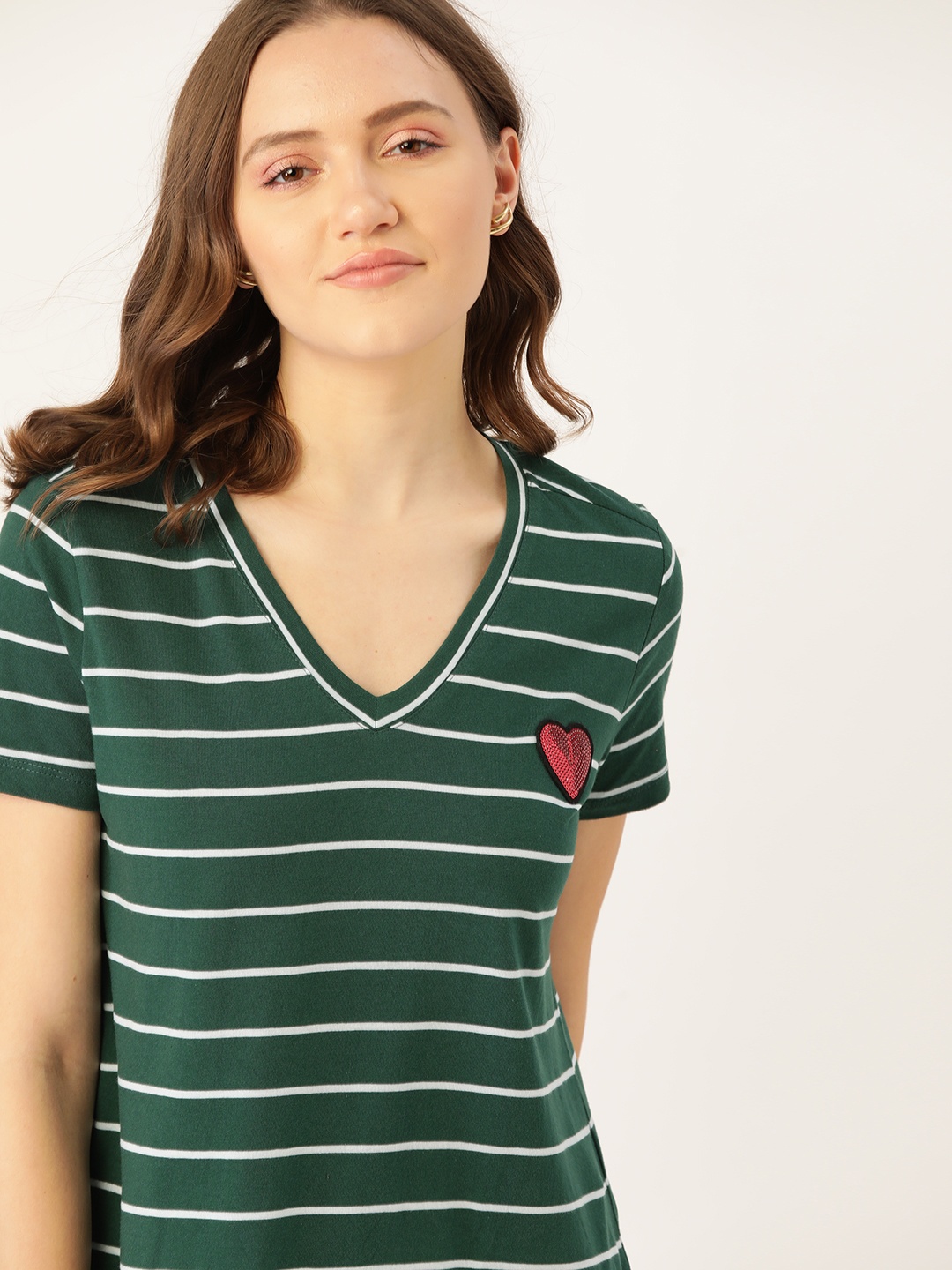 

DressBerry Women Green White Pure Cotton Striped V-Neck Applique Pure Cotton T-shirt