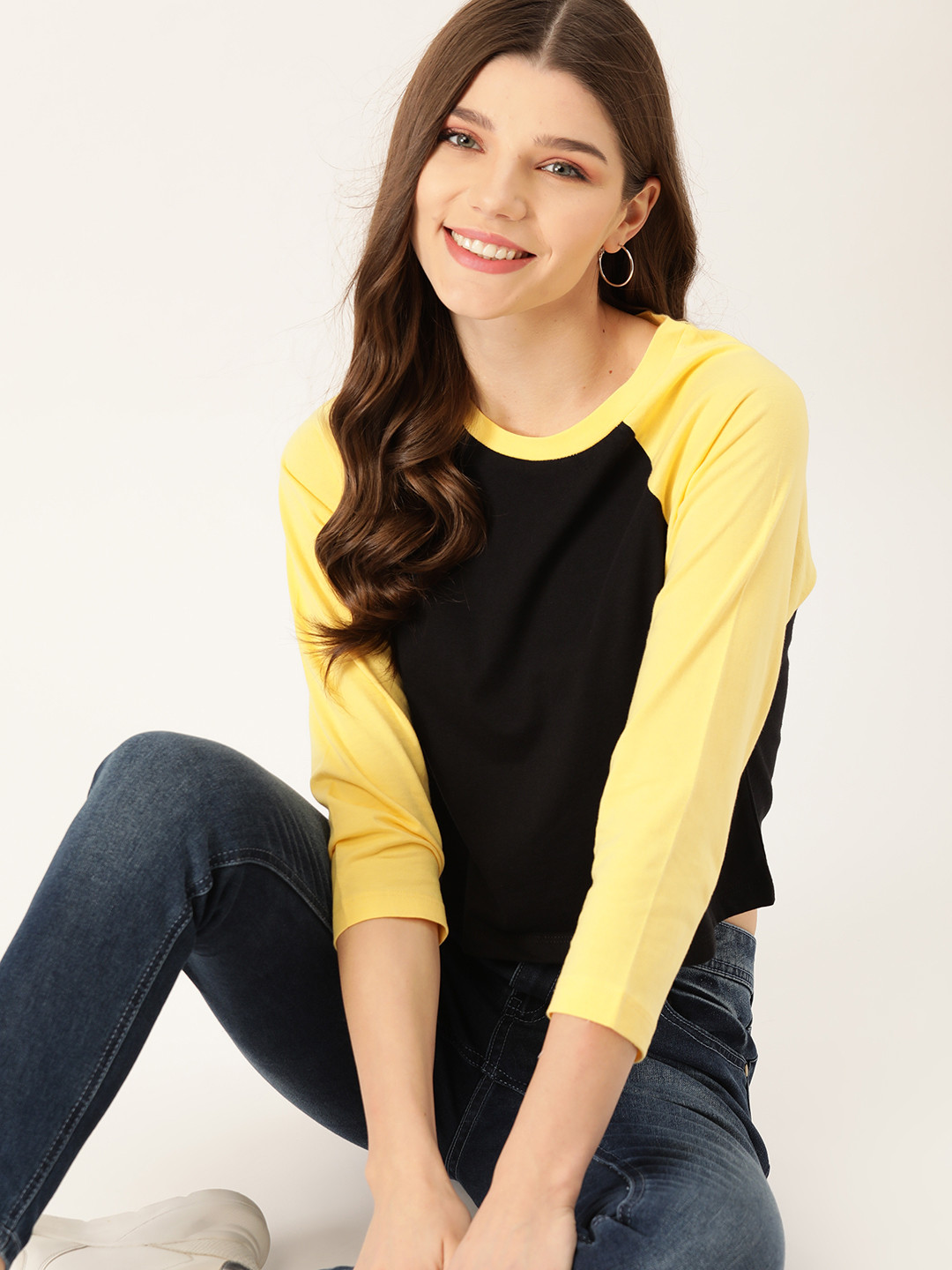 

DressBerry Women Black & Yellow Pure Cotton Solid Round Neck T-shirt