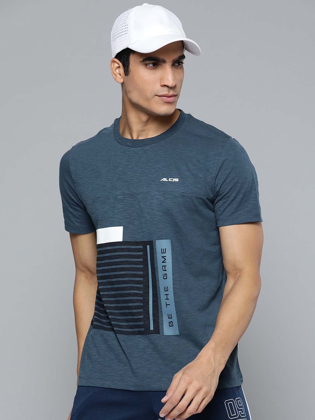 

Alcis Men Teal Blue Printed Slim Fit T-shirt