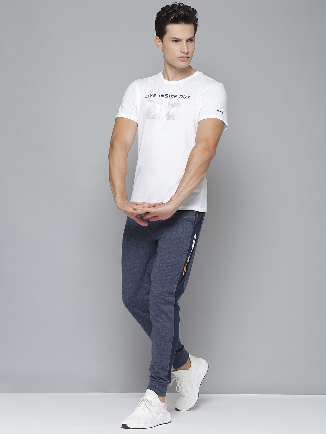 

Alcis Men White & Silver Printed Round Neck T-shirt