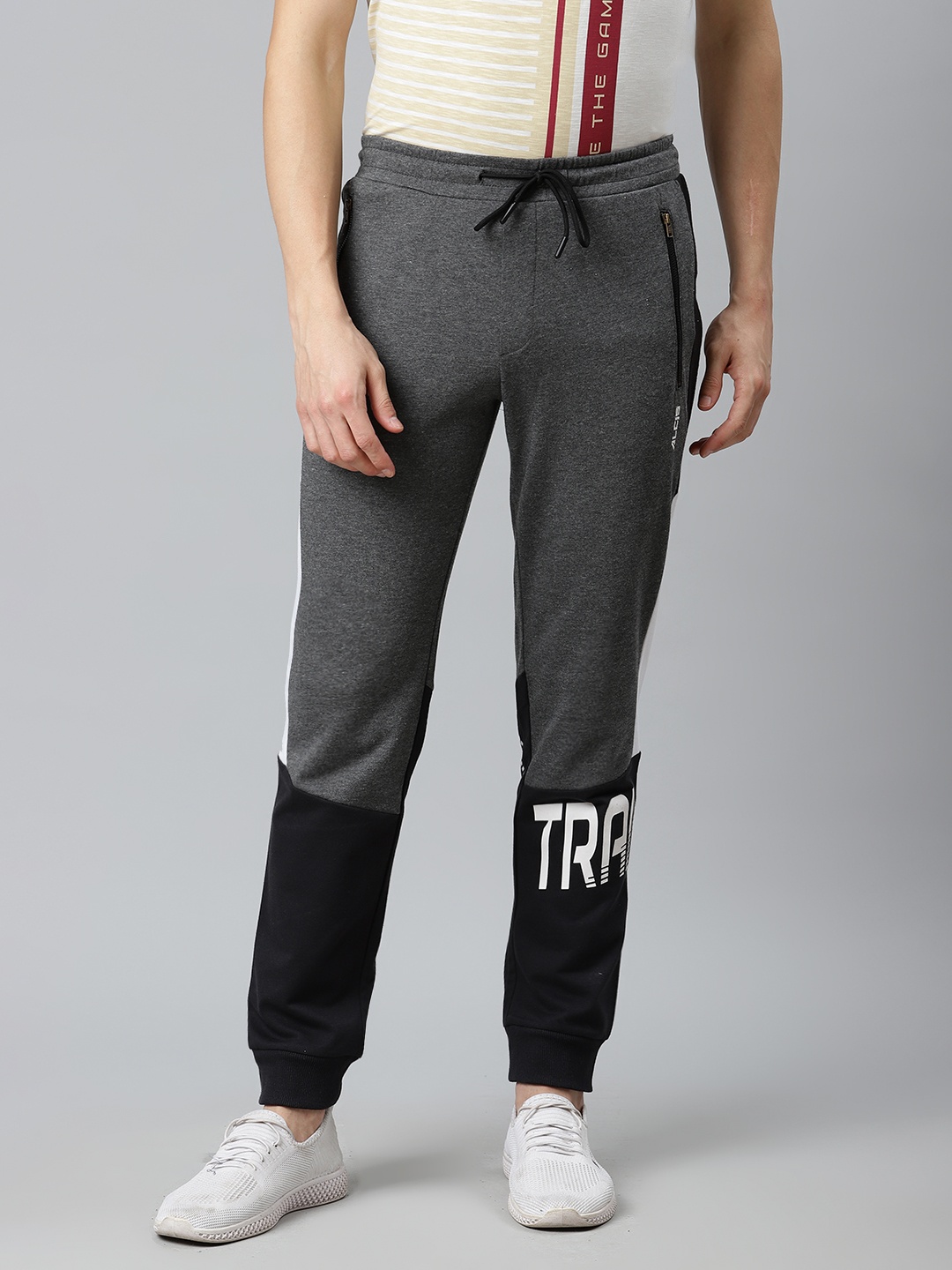 

Alcis Men Charcoal Grey & Black Slim Fit Colourblocked Joggers