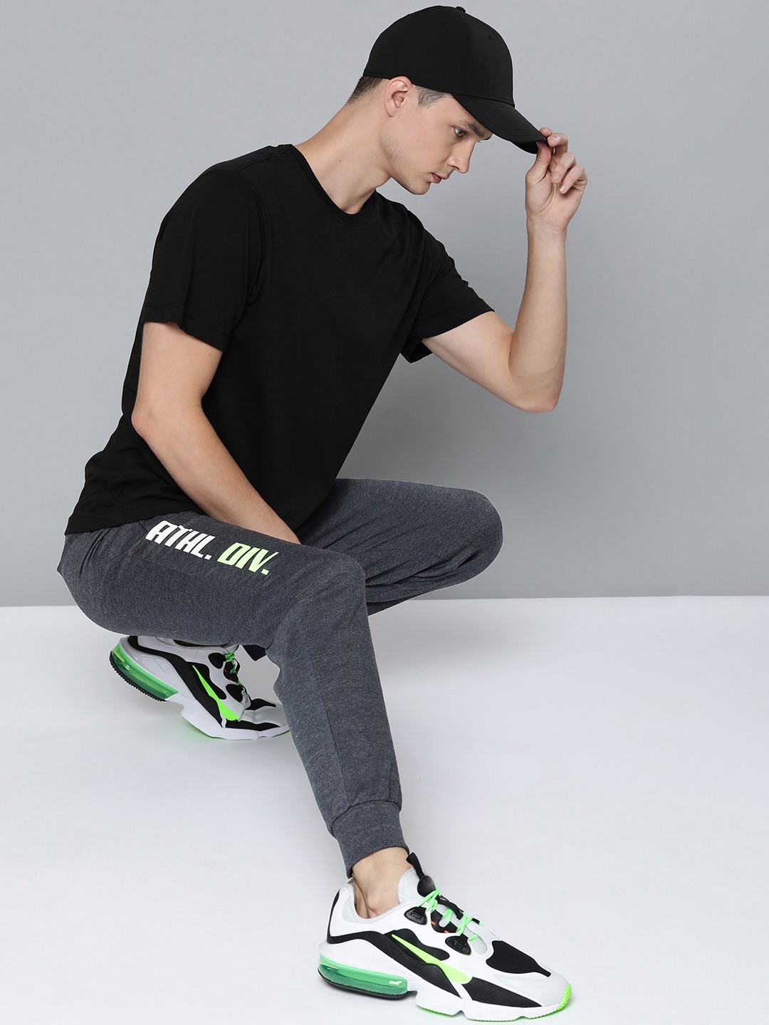 

Alcis Men Navy Blue Melange Solid Track Pants