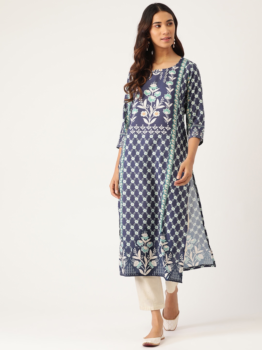 

Sangria Women Blue & White Floral Printed Kurta