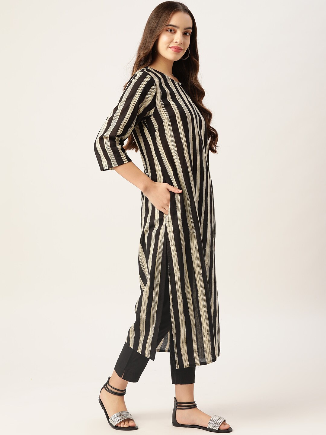 

Sangria Women Black & Beige Striped Keyhole Neck Kurta