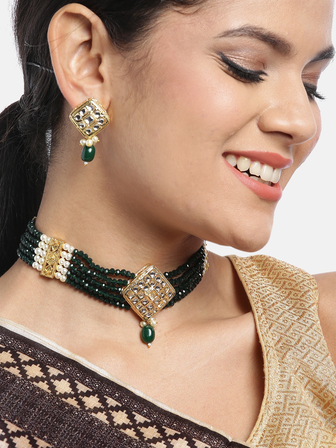 

JEWELS GEHNA Green Gold-Plated Handcrafted Kundan-Studded Beaded Jewellery Set