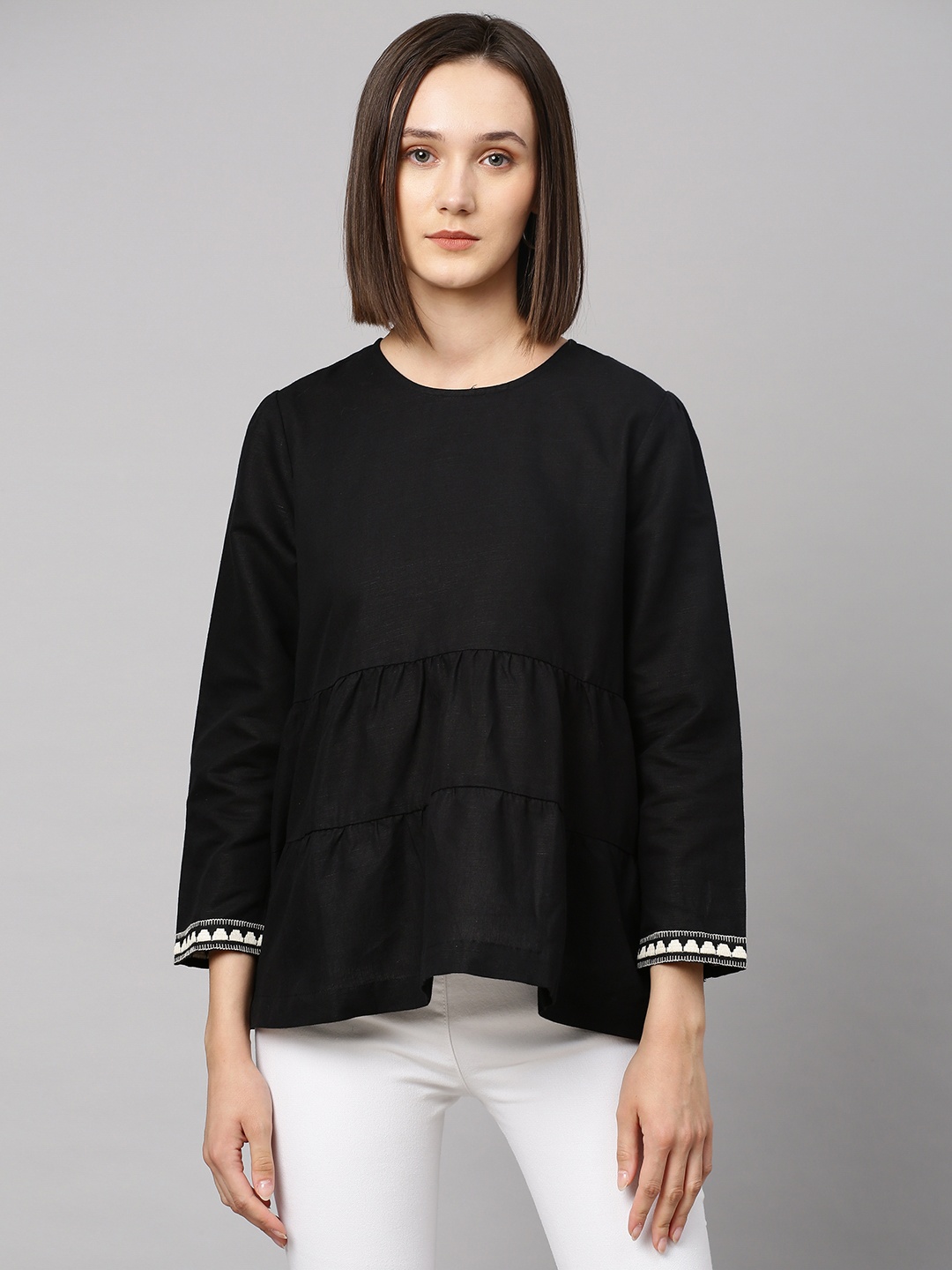 

Chemistry Black Solid Linen Tiered Top