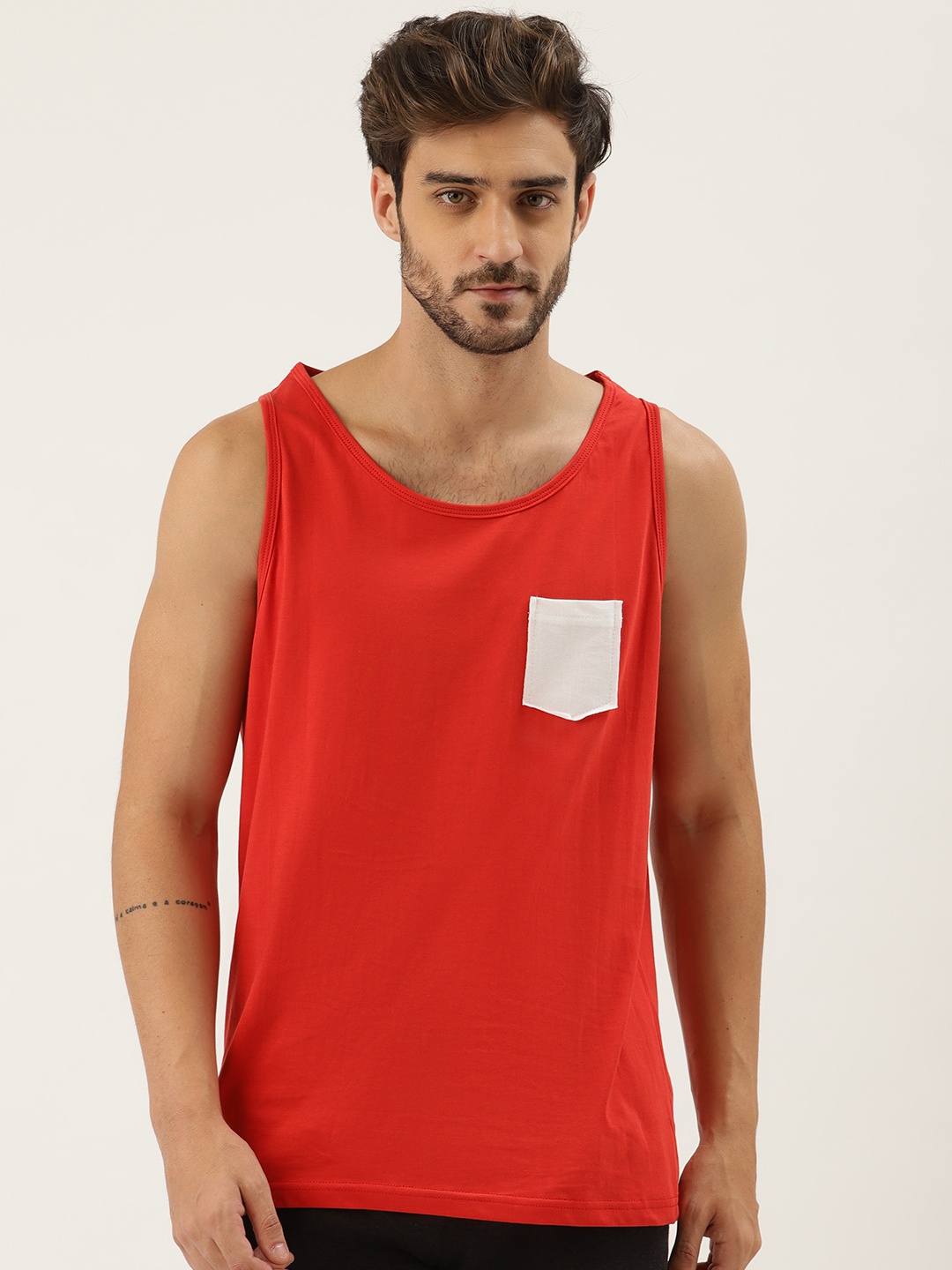 

Rodzen Men Red Solid Lounge T-Shirt