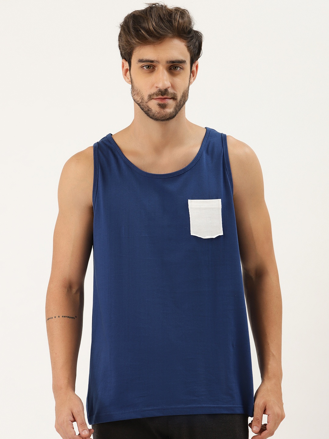 

Rodzen Men Blue Solid Lounge T-Shirt