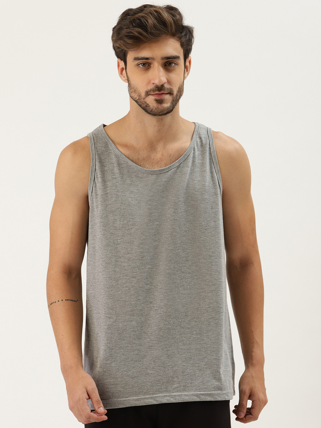 

Rodzen Men Grey Melange Solid Lounge T-Shirt