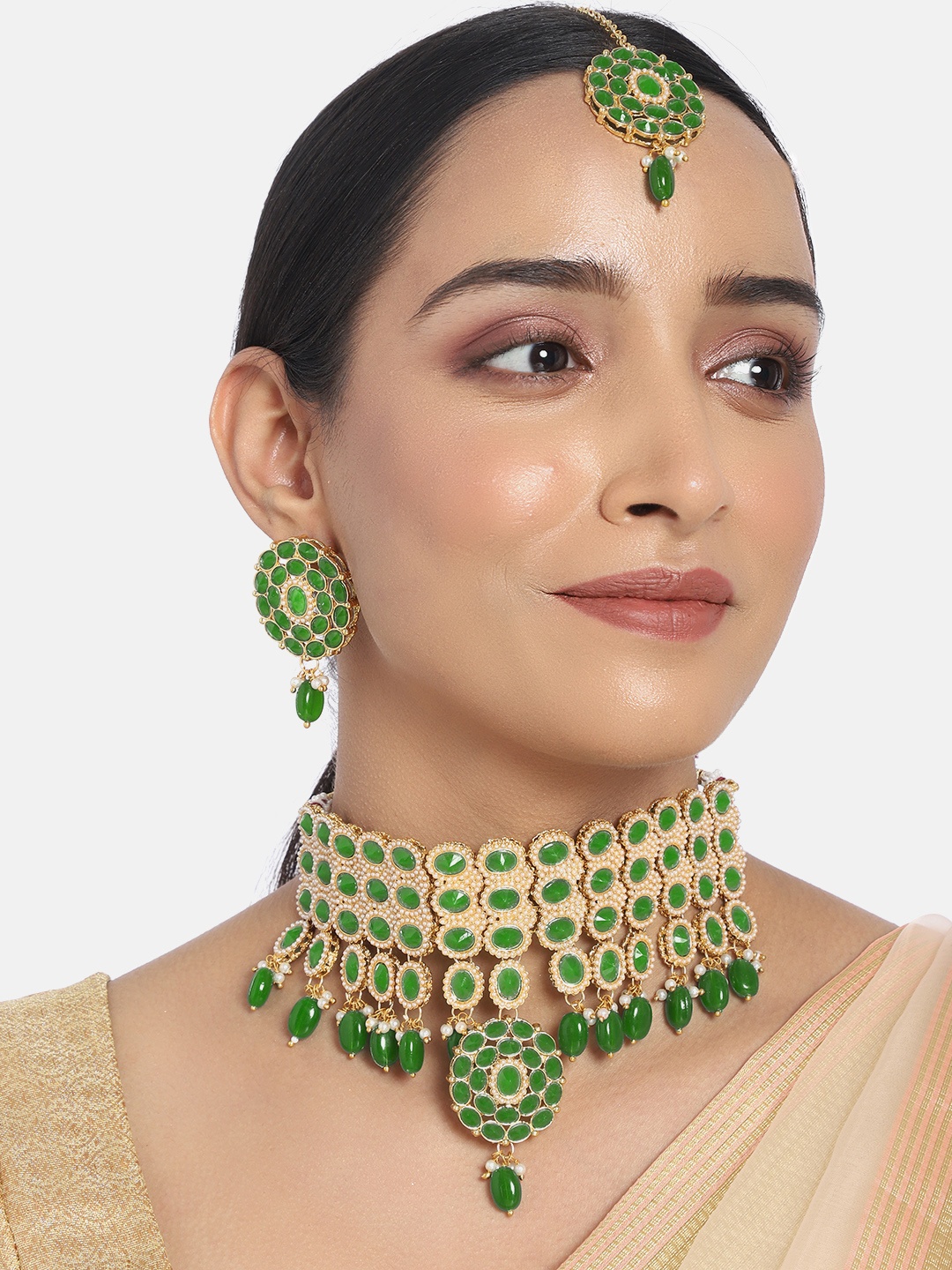

Traditional Green Gold Plated Handcrafted Faux Pearl & Beads Studded Jewellery Set