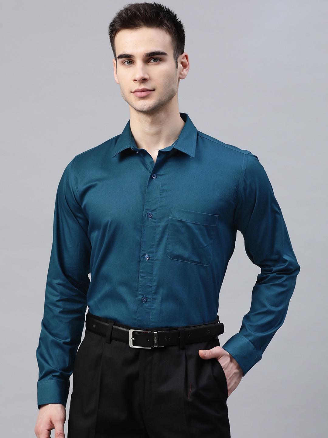 

DENNISON Men Navy Blue Smart Slim Fit Solid Formal Shirt