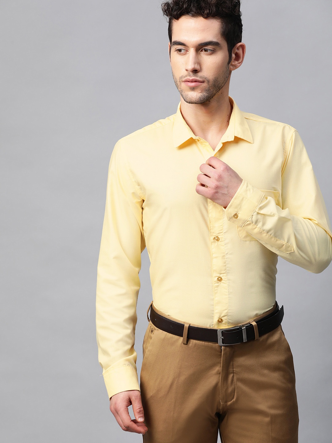 

DENNISON Men Yellow Smart Slim Fit Twill Weave Solid Formal Shirt