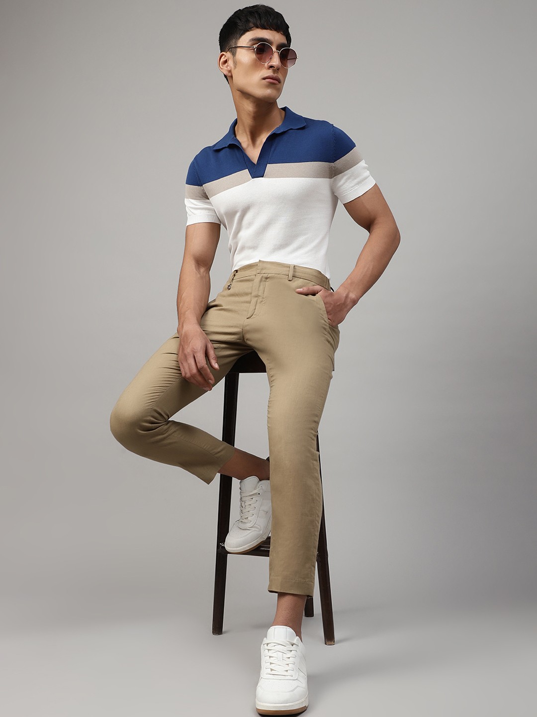 

Antony Morato Men Beige Slim Fit Solid Regular Trousers