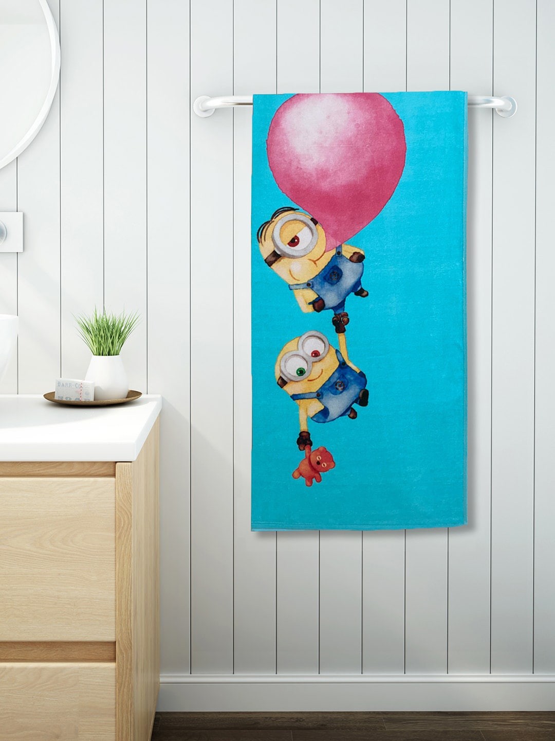 

SPACES Kids Blue & Yellow Minions Printed 380 GSM Bath Towel