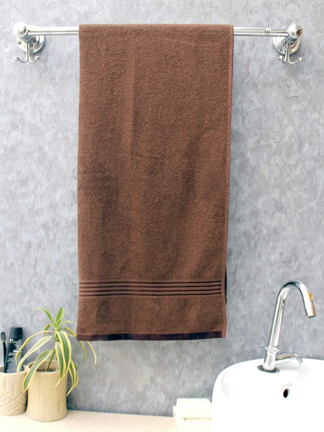 

AVI Living Unisex Brown Solid 650 GSM Egyptian Cotton Bath Towel