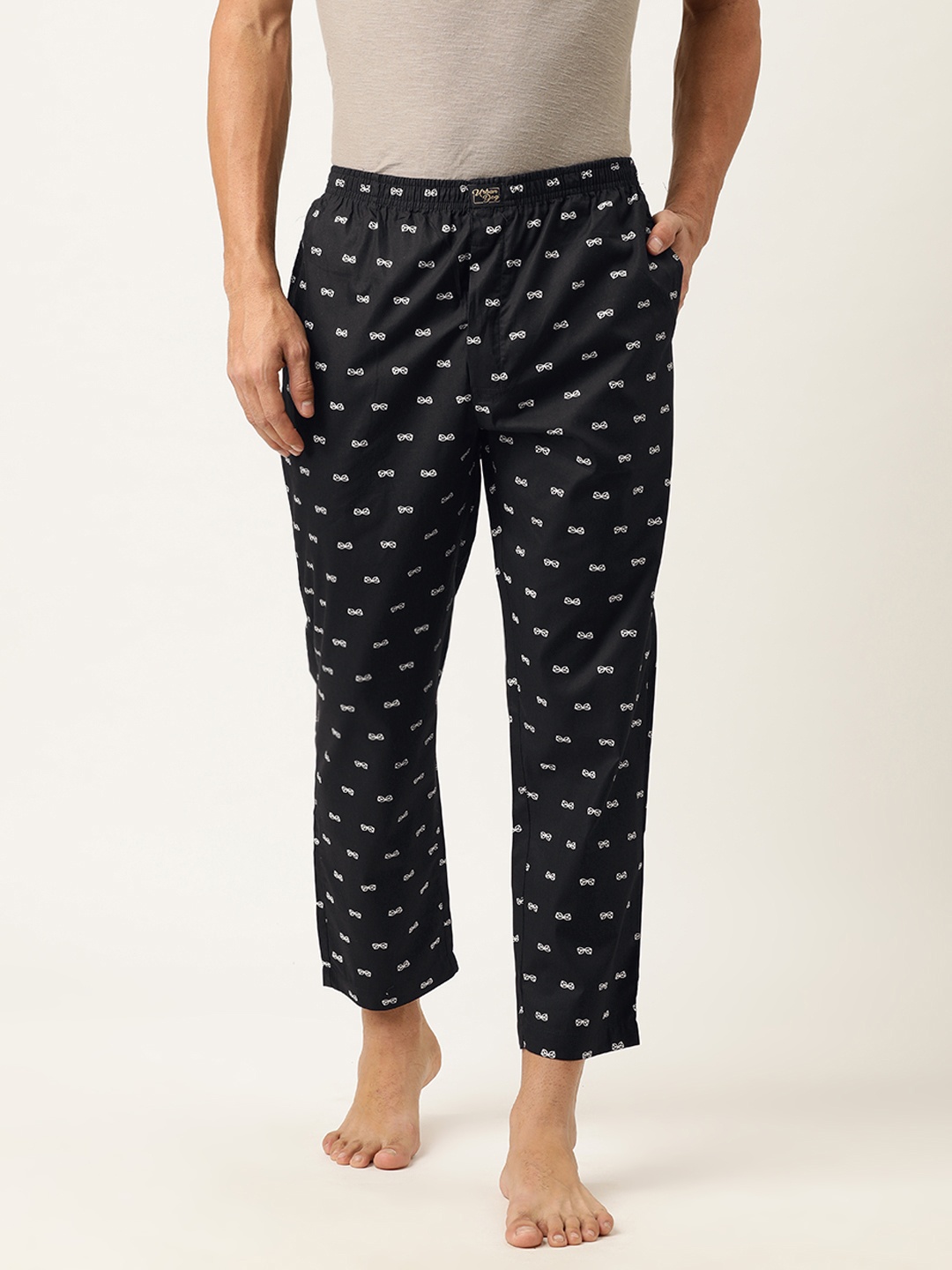 

Urban Dog Men Black & White Conversational Printed Lounge Pants