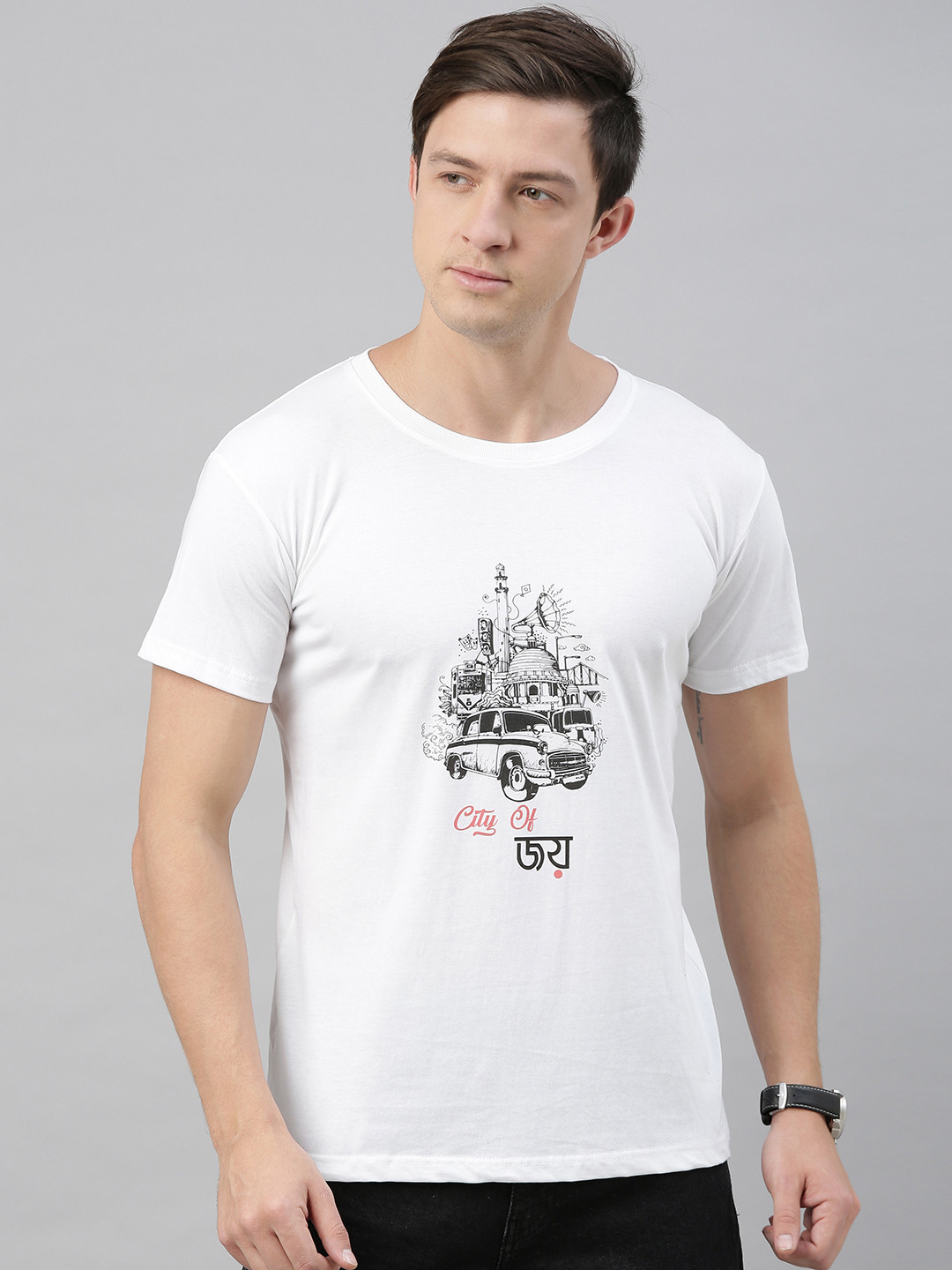 

BRATMA Men White Printed Round Neck T-shirt