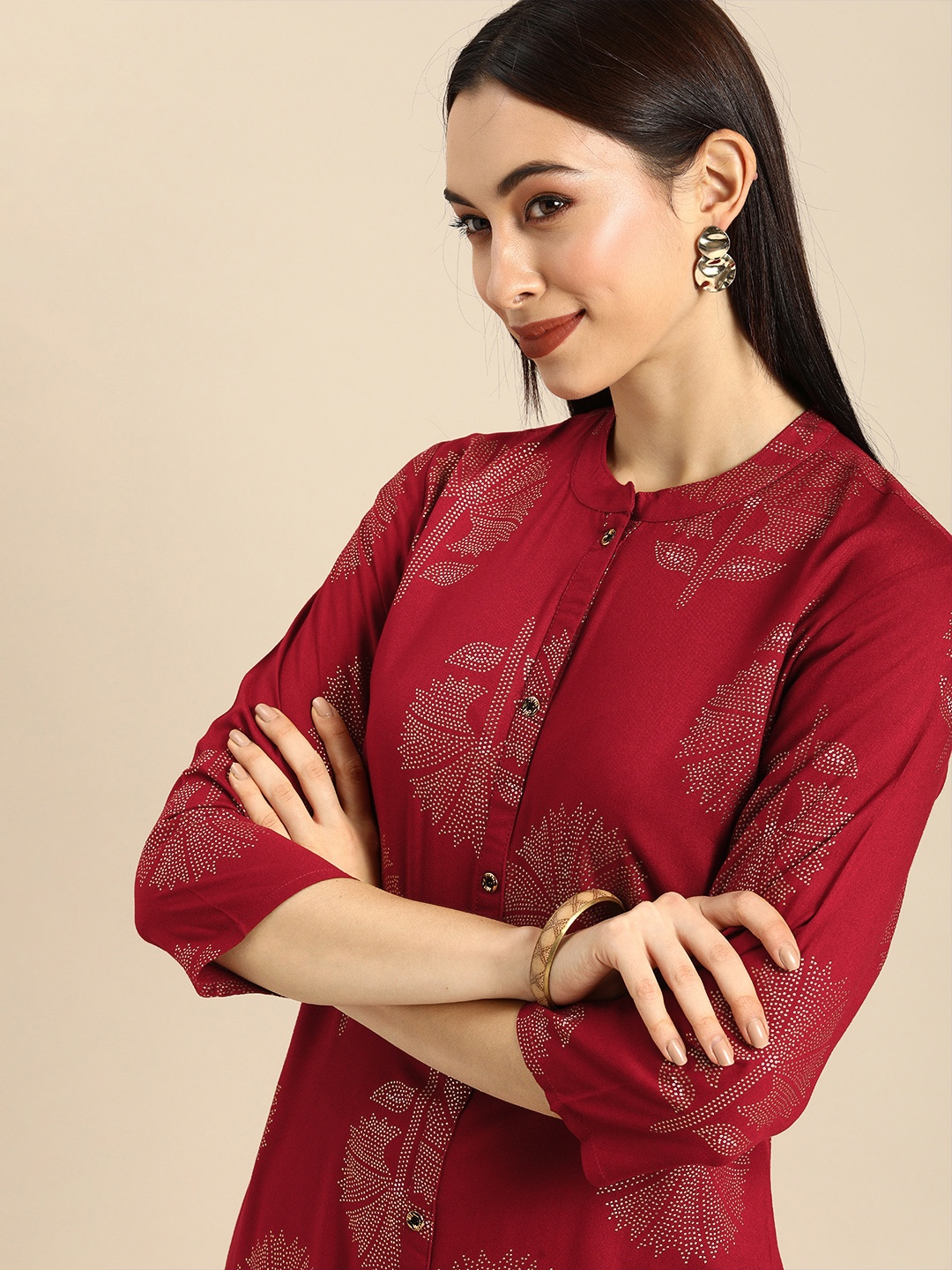 

Anouk Women Maroon & Gold-Toned Floral Embellished Kurta