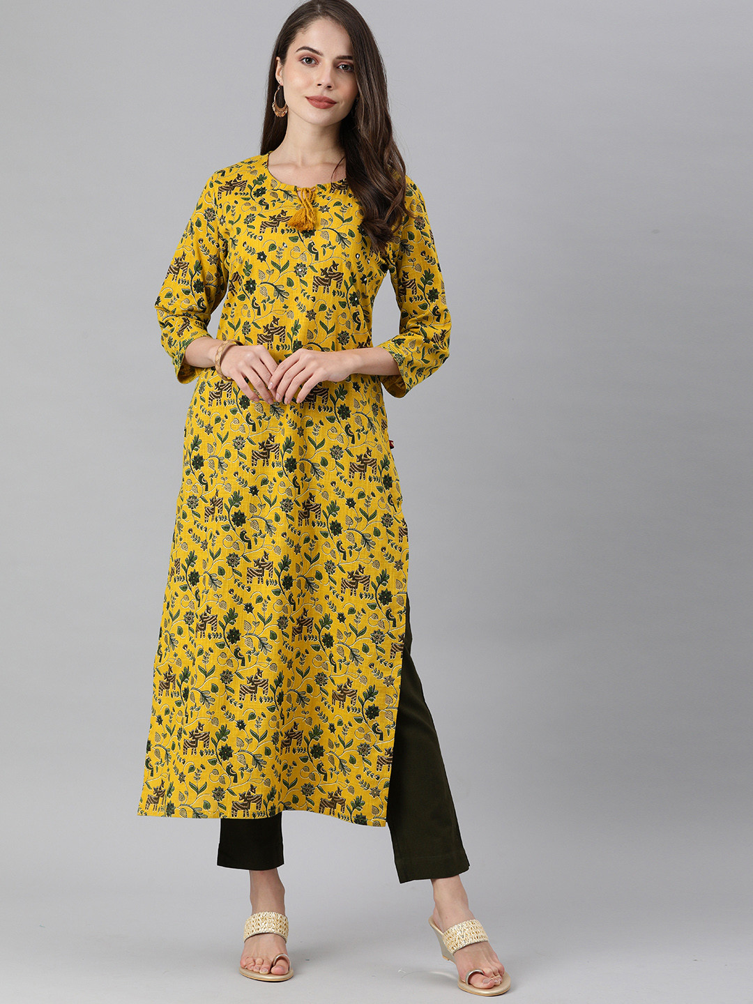 

KSUT Women Green Printed Kurta with Trousers