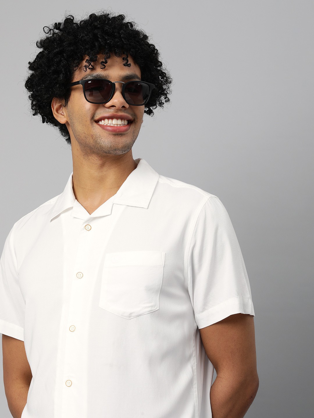 

THE BEAR HOUSE Men White Solid Slim Fit Casual Shirt
