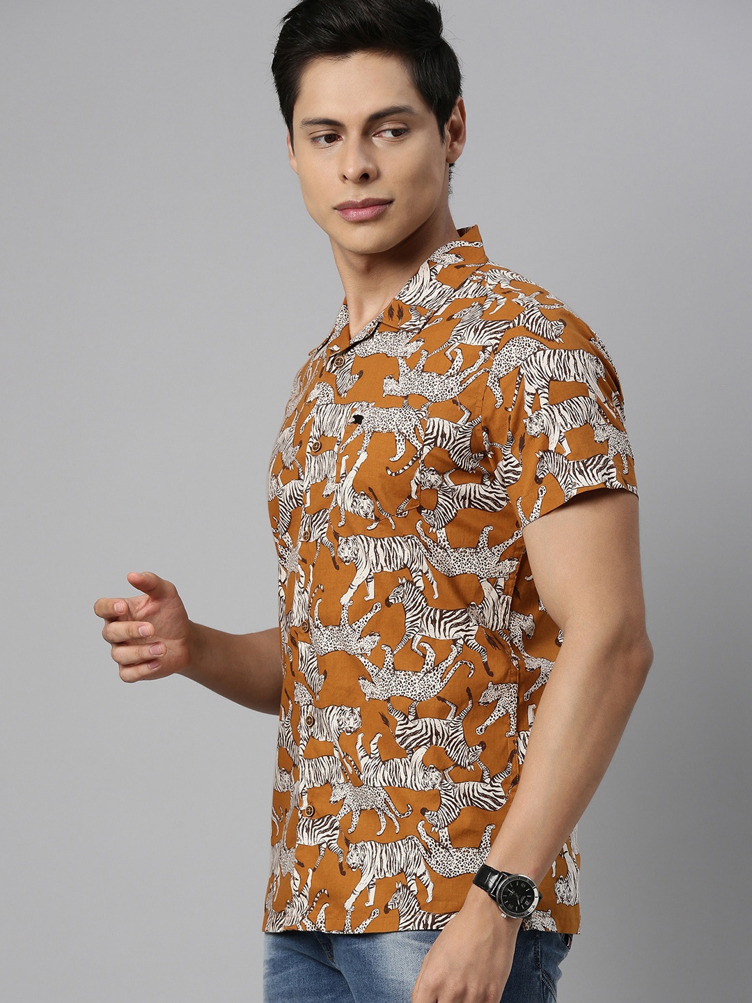 

THE BEAR HOUSE Men Mustard Brown & White Slim Fit Tropical Printed Casual Shirt
