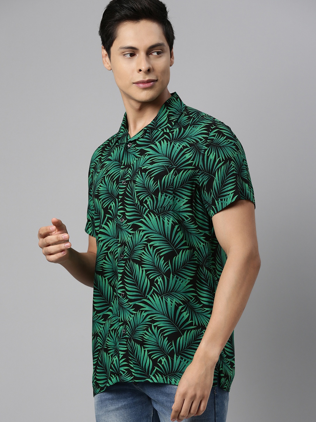 

THE BEAR HOUSE Men Black & Green Slim Fit Tropical Printed Casual Shirt