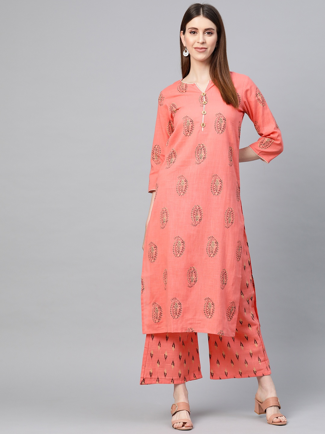 

Yuris Women Peach-Coloured & Beige Block Print Kurta with Palazzos