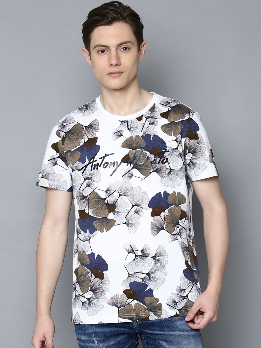 

Antony Morato Men White & Blue Slim Fit Floral Printed Round Neck T-shirt