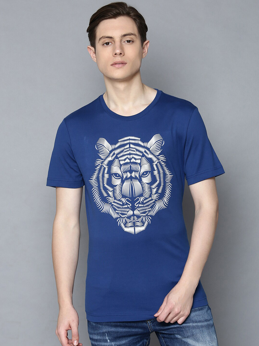 

Antony Morato Men Blue Printed Round Neck T-shirt