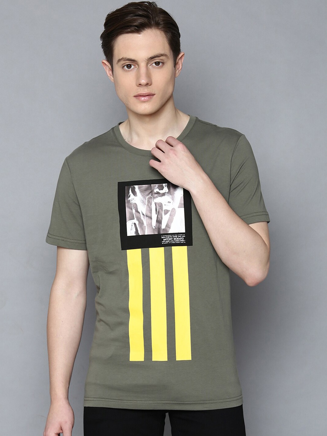 

Antony Morato Men Olive Green & Yellow Slim Fit Printed Round Neck T-shirt