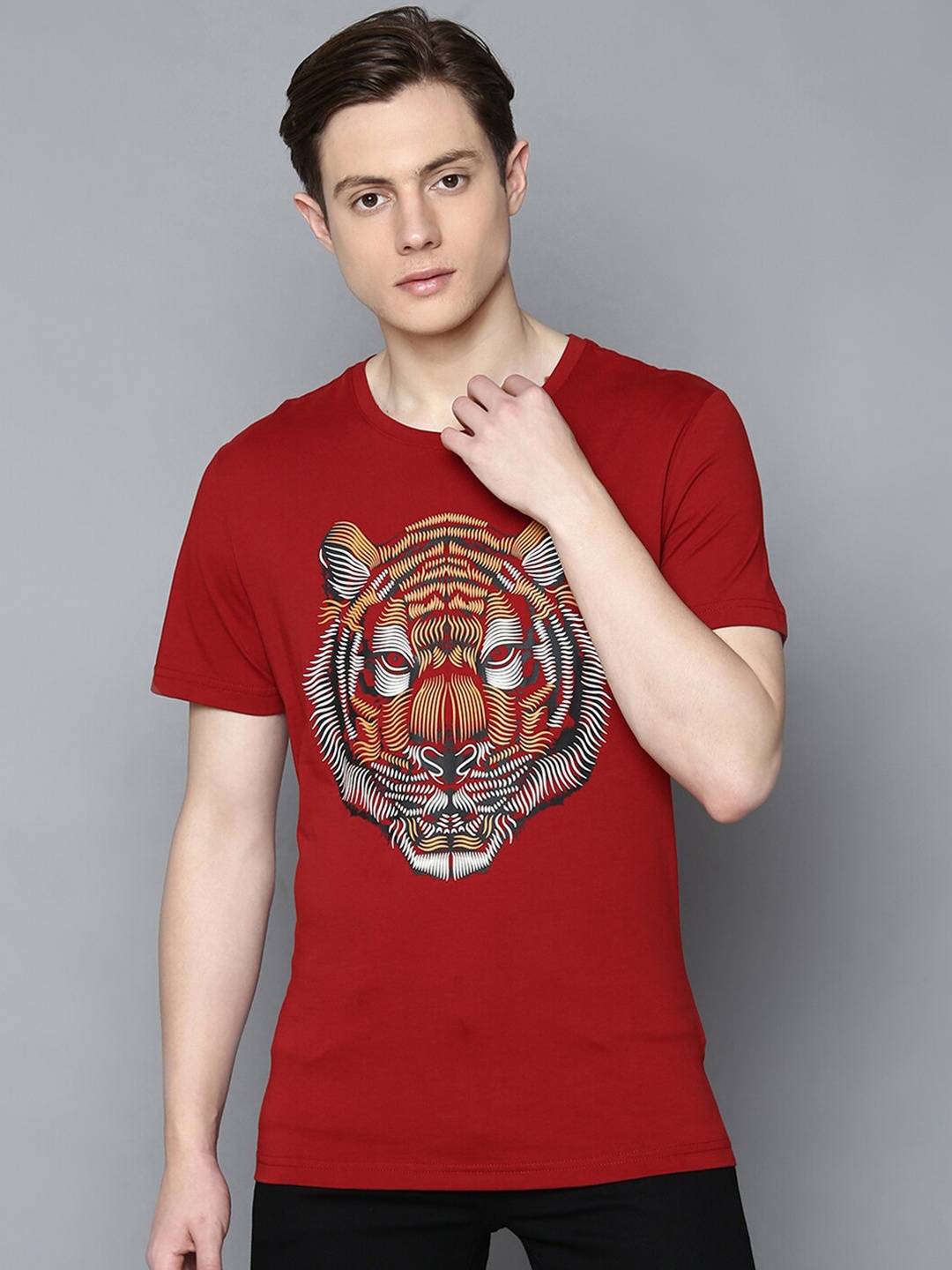

Antony Morato Men Red Printed Round Neck T-shirt