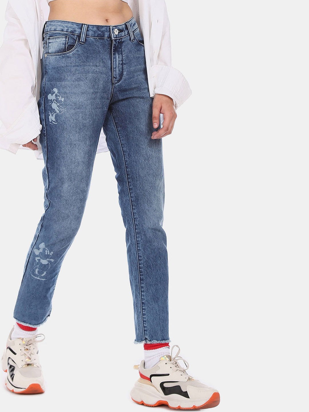 

Sugr Women Blue Regular Fit Mid-Rise Clean Look Jeans