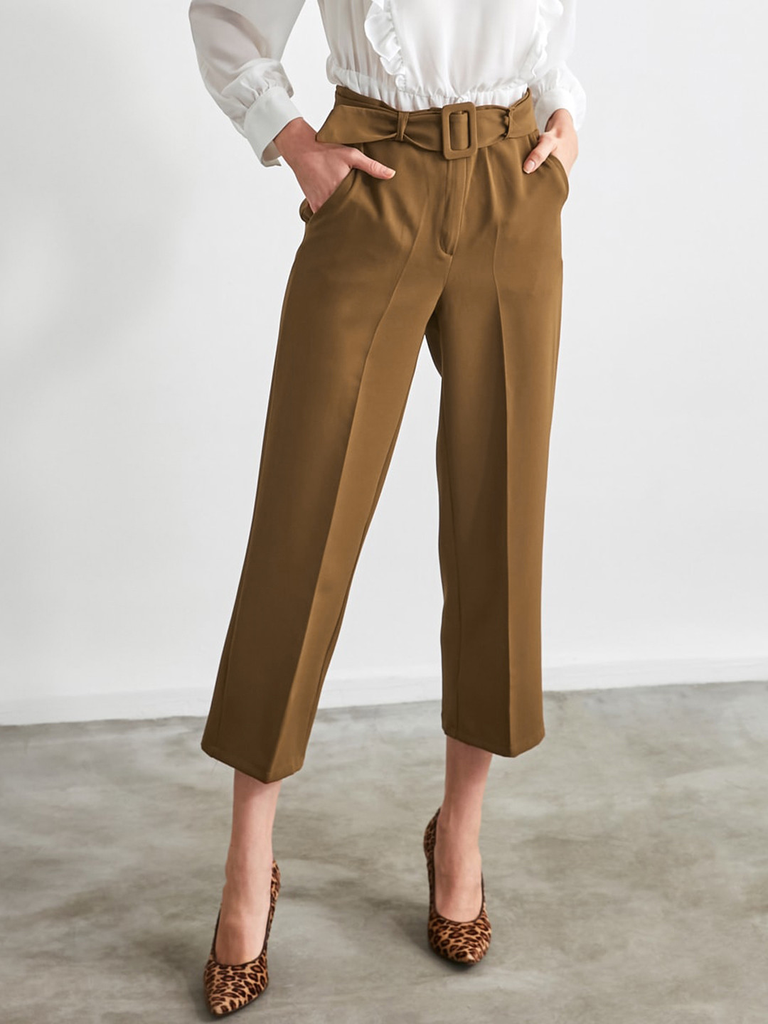 

Trendyol Women Coffee Brown Solid Sustainable Cropped Trousers with Belt