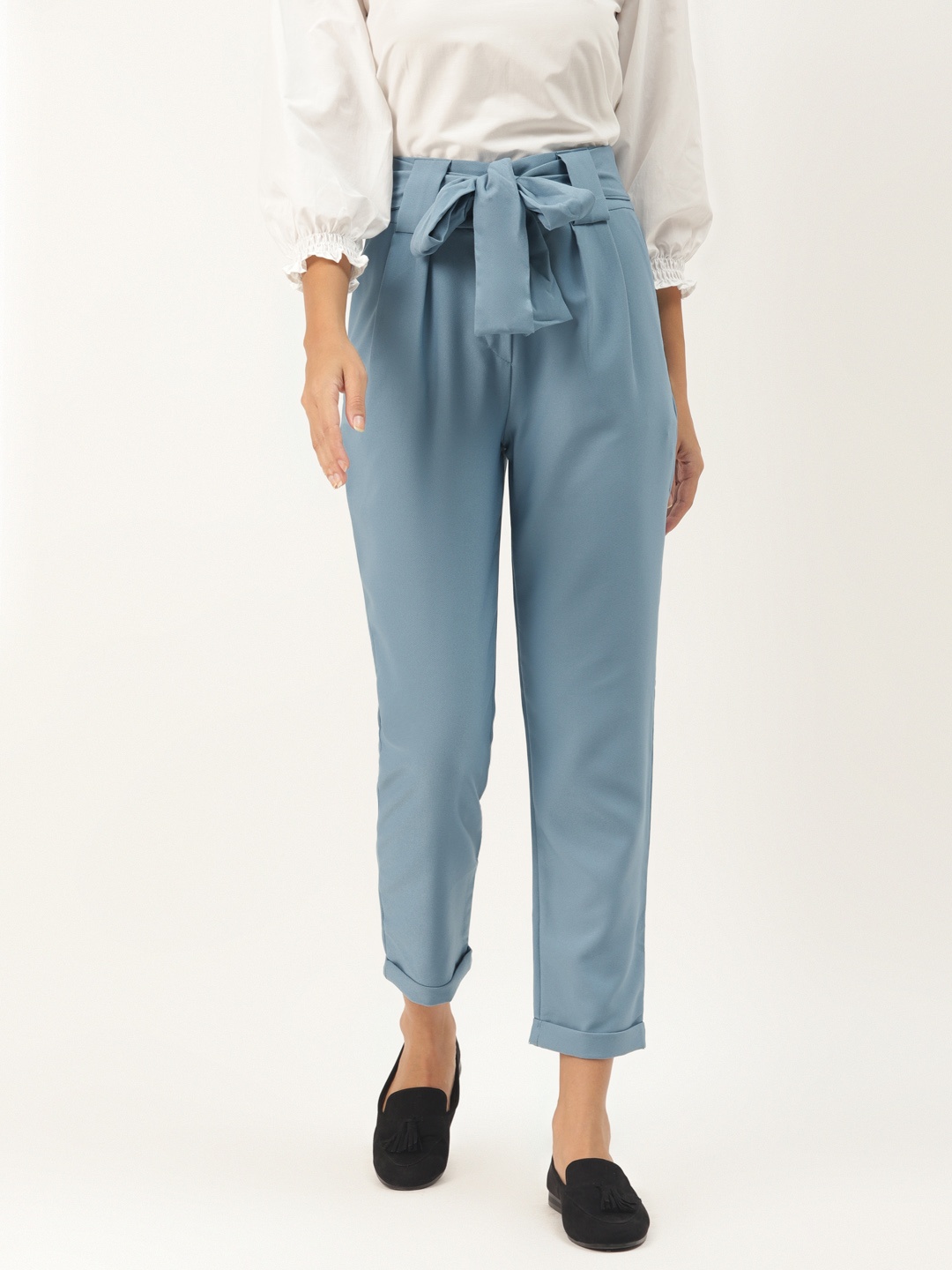 

Trendyol Women Blue Regular Fit Solid Cropped Peg Trousers with Attached Belt