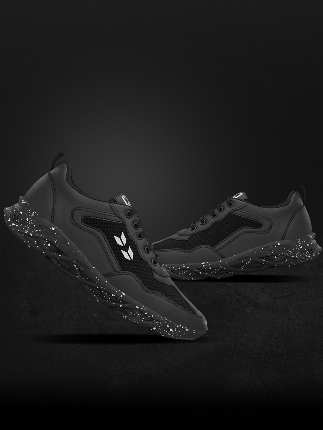 

Crew STREET Men Black Mesh Running Shoes