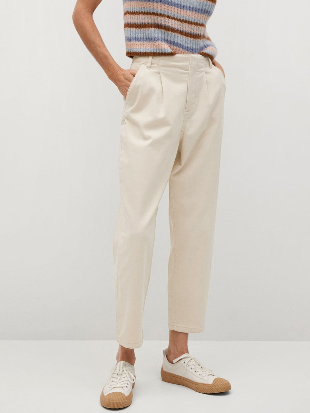 

MANGO Women Sustainable Off-White Solid Cropped Trousers